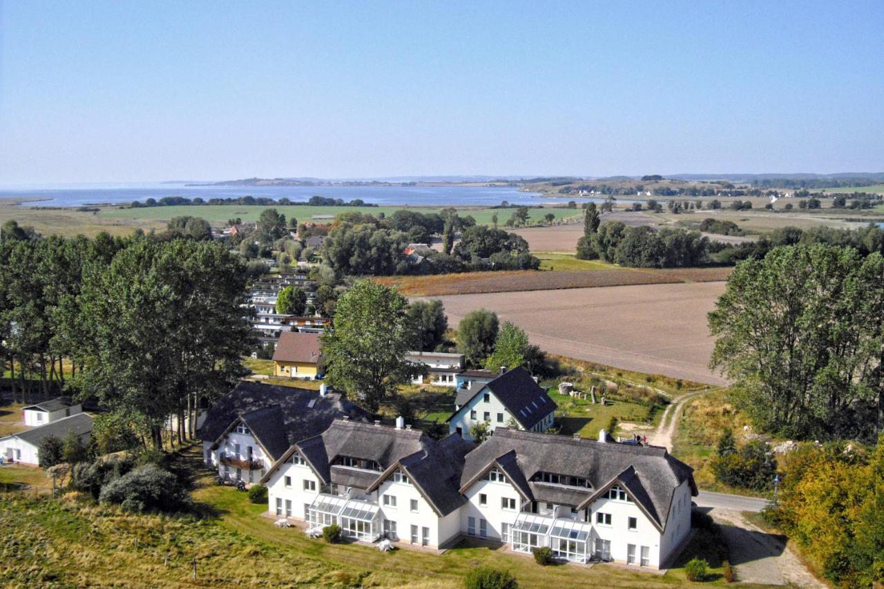 F-1010 Strandhaus Mönchgut Bed&Breakfast DZ 28 Terrasse strandnah, inkl Frühstück Lobbe Exterior foto